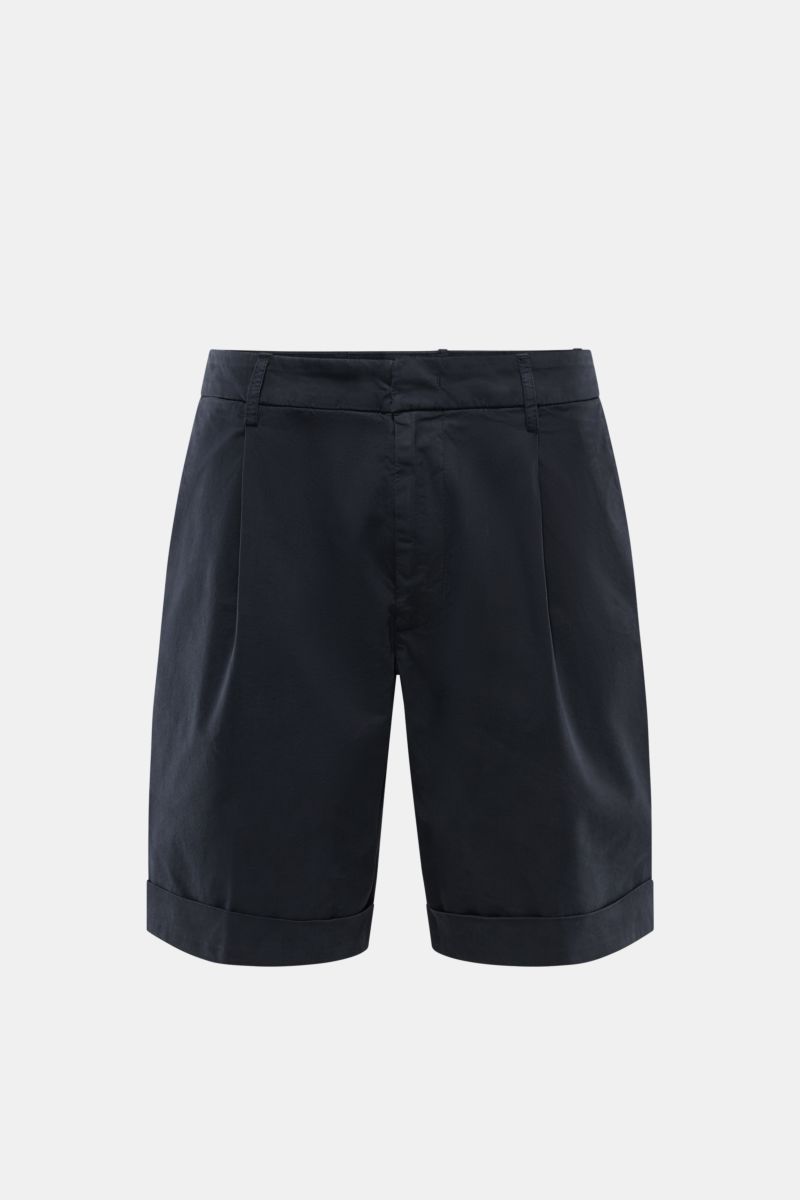 Dondup Shorts 'Ethan' navy aus leicht elastischer Baumwolle mit weichem Griff, Regular Fit, Bundfalte, Saumaufschlag, Reißverschluss, Taschen, Metall-Initial, frontale Ansicht.