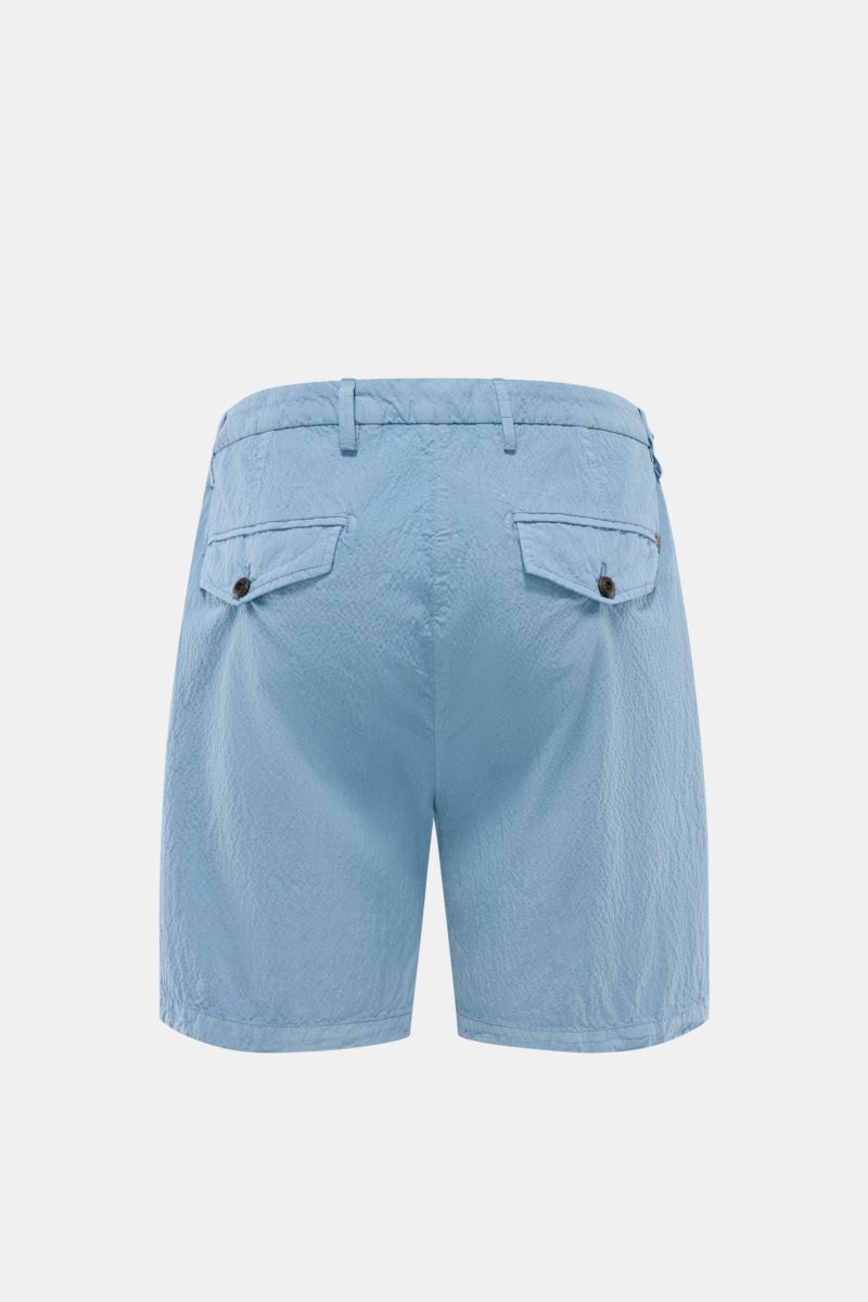 Dondup Seersucker-Shorts 'Manheim' rauchblau, Rückansicht, leichte Baumwoll-Seersucker-Shorts mit elastischem Stoff, Patten- und Knopftaschen, Regular Fit.