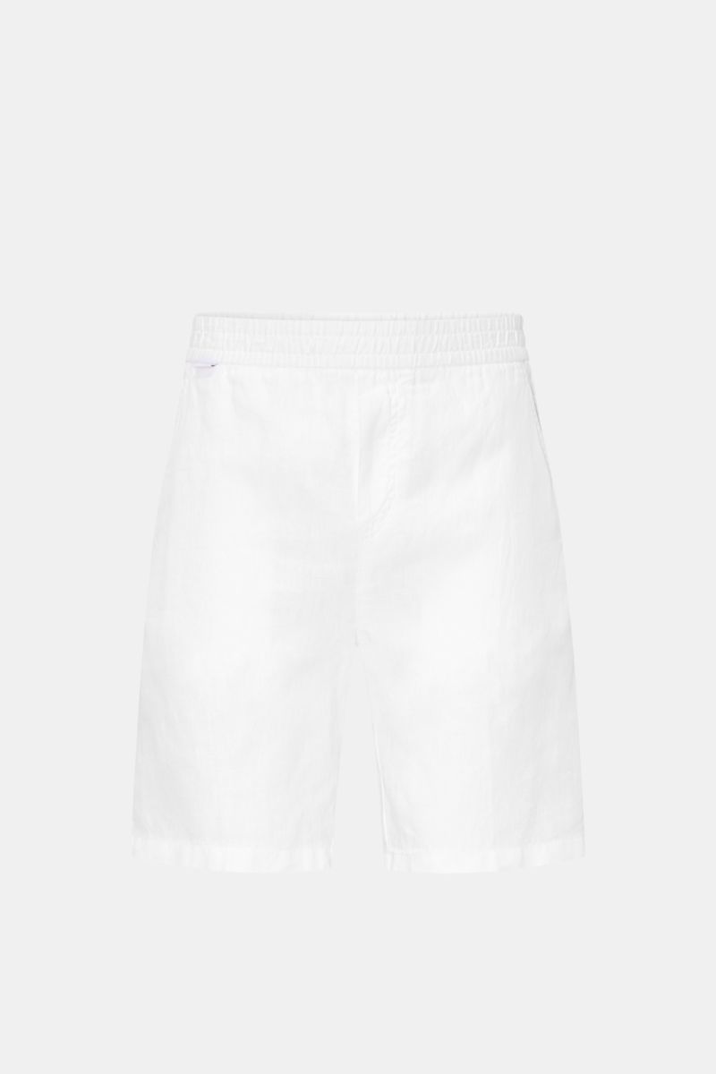Front view of 04651/ A trip in a bag Linen shorts white, comfortable pure linen, elastic waistband, French pockets, patch back pocket.

Description: With this airy model, 04651/ A TRIP IN A BAG presents a comfortable pair of pure linen shorts that are the