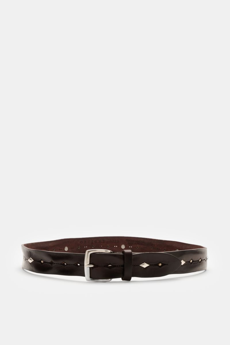 Front view of Orciani Gürtel dunkelbraun, a dark brown leather belt with vintage finish, brass buckle, studded design, approx. 3.5 cm wide, made in Italy. Luxuriöser Eyecatcher im vintage Look: Der Nietengürtel von ORCIANI aus edlem Leder wird mit seinem 