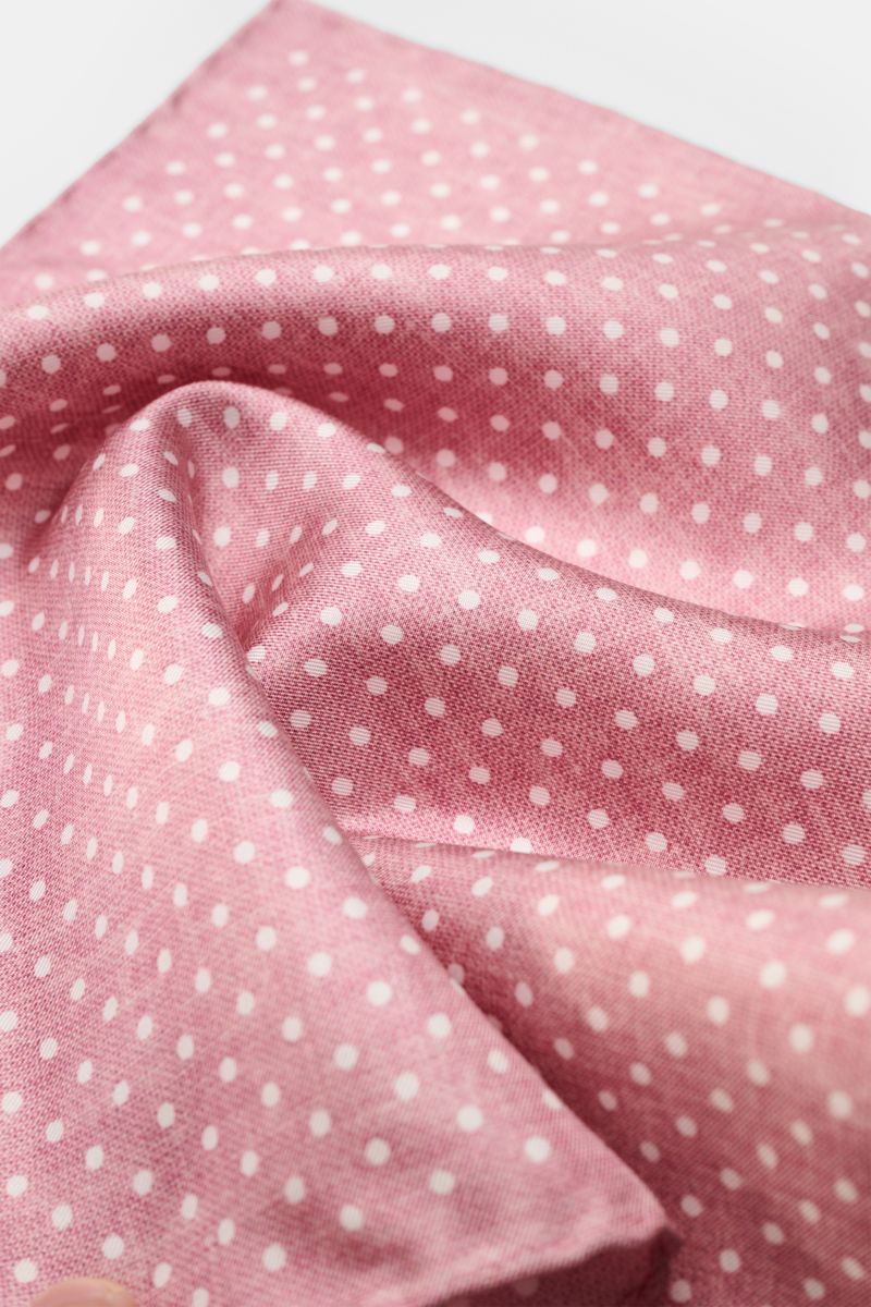 Rosi Collection Silk pocket square 'Silk' antique pink/white with polka dots shown close-up from a top angle, pure silk, soft smooth touch, polka dots, rolled edges, made in Italy, approx. 31 cm x 31 cm.