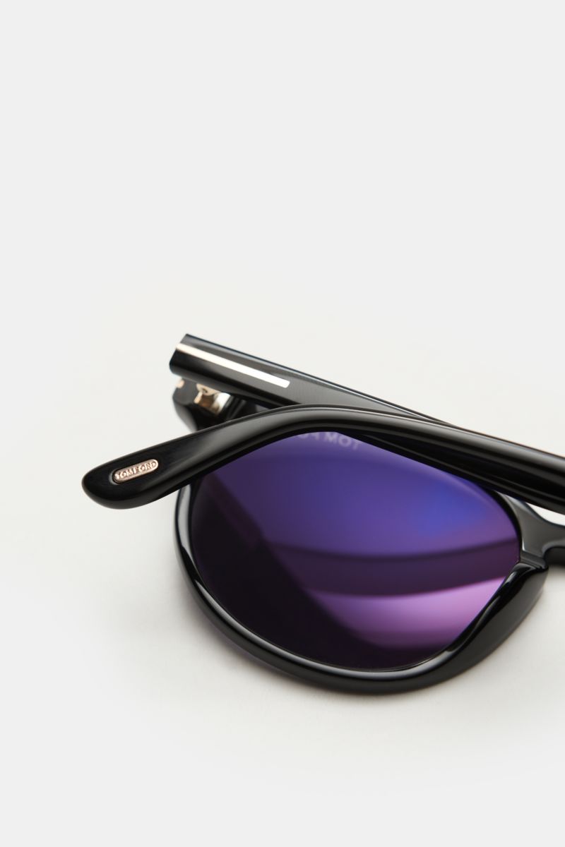 Tom Ford Sonnenbrille 'Dante' schwarz/dunkelgrau in klassischer Panto-Form, Acetat-Rahmen, Filterkategorie 3, von oben fotografiert.