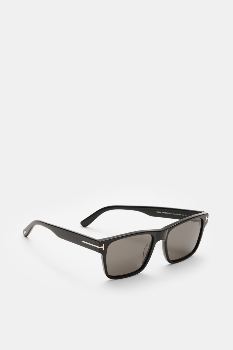 Tom Ford Sonnenbrille 'Calder' schwarz in eckiger Form, polarisierte Gläser, Acetat-Rahmen, seitliche Nahaufnahme von oben schräg.