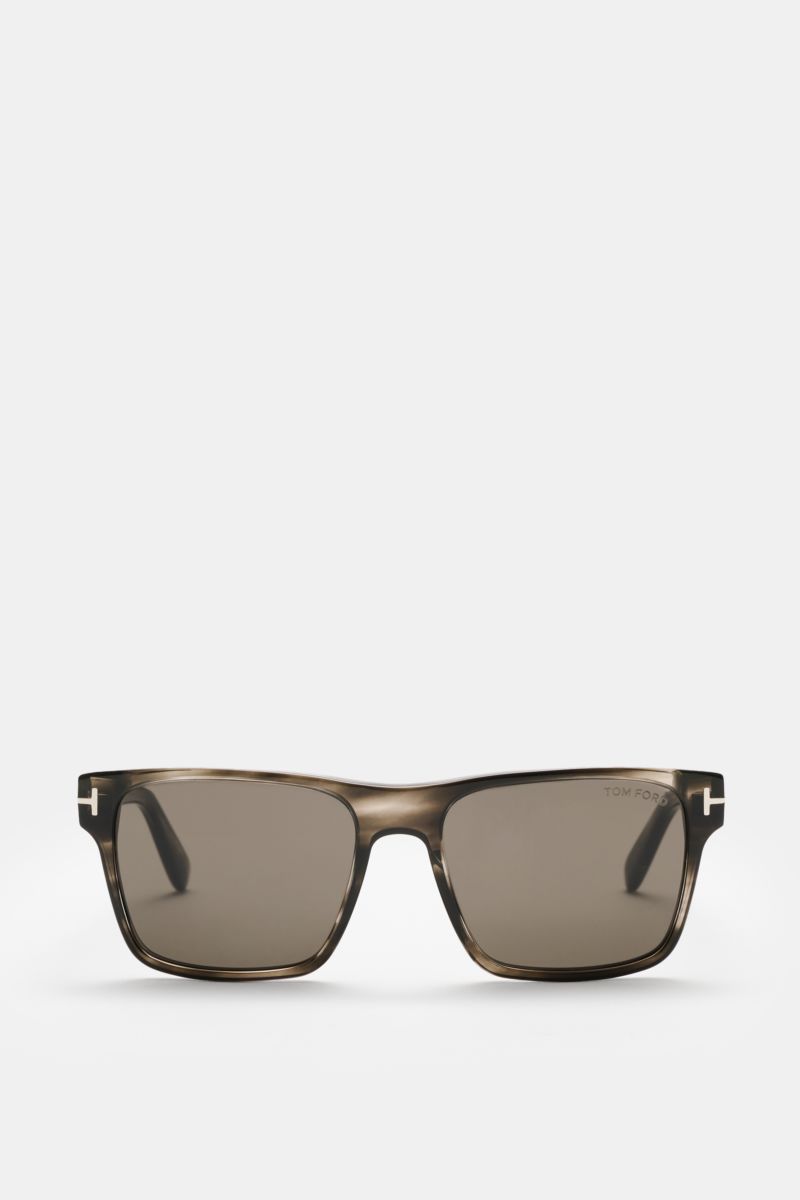 Front view of Tom Ford Sunglasses 'Calder' grey with square shape, polarised plastic lenses, acetate frame, filter category 3, and velvet hard case. Stylish all-rounder: With their timeless design, these sunglasses by TOM FORD are an ideal summer essentia