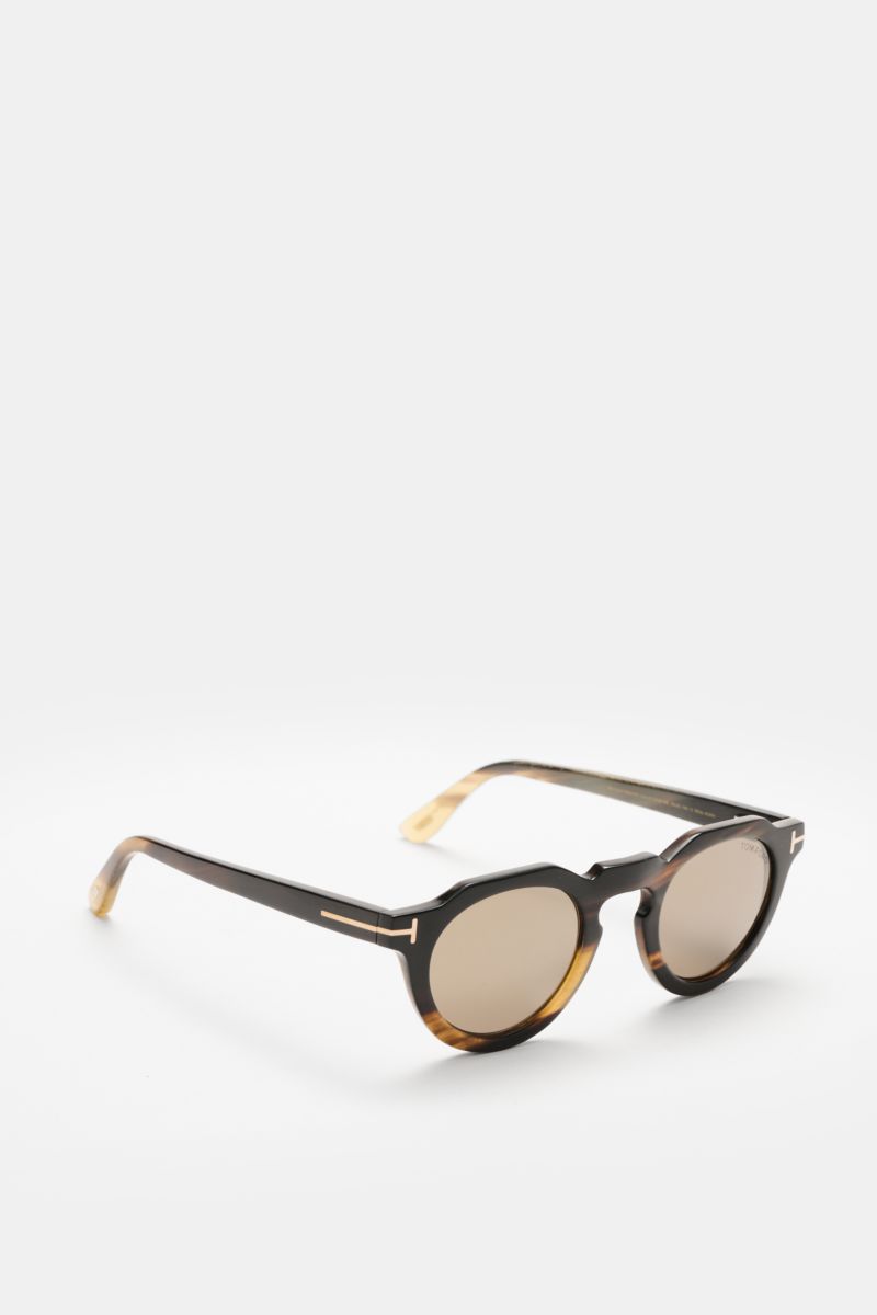 Tom Ford Horn-Sonnenbrille 'Private Collection' schwarz/beige gemustert, rund, Büffelhornrahmen, getönte Gläser, seitliche T-Details, seitliche Perspektive.