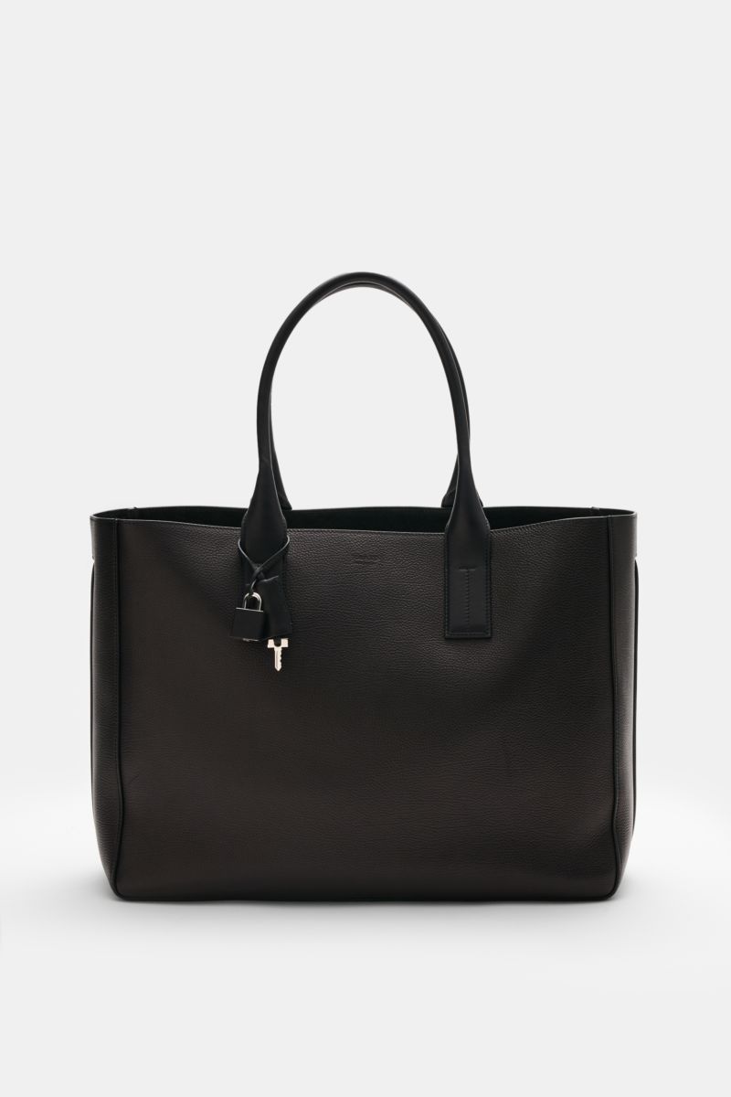 Front view of Tom Ford Shopper schwarz in black grained calf leather with smooth leather details, silver hardware, lock and key charm, spacious interior.