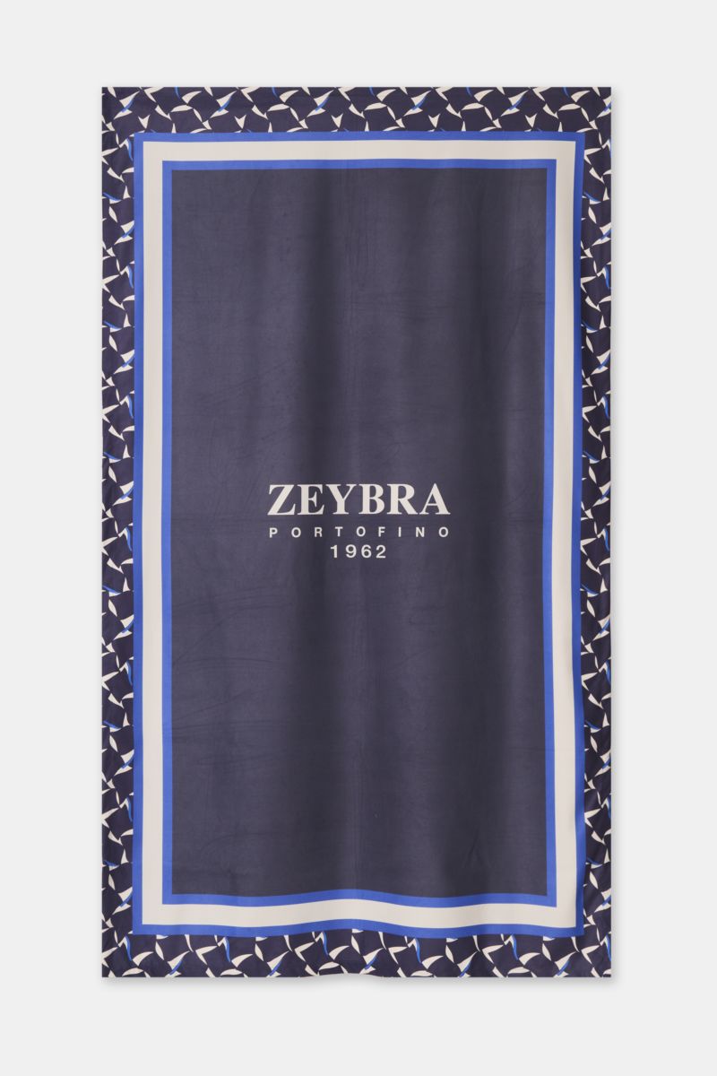 Zeybra Portofino 1962 Strandtuch navy/multicolor gemustert, glatter Griff, All-Over-Print, Microfaser, ca. 120x190 cm, von oben fotografiert.