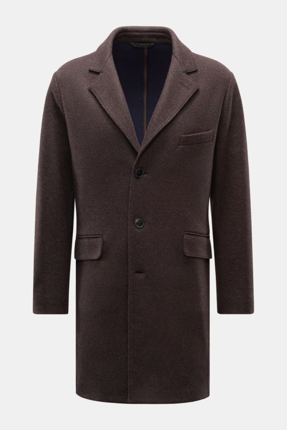 Manzoni 24 Kurzmantel dunkelbraun, frontal, Slim Fit, unconstructed Design, Mix aus Cashmere und Wolle, drei Knöpfe, Pattentaschen, fallendes Revers. Manzoni 24 Kurzmantel dunkelbraun, frontal, Slim Fit, unconstructed Design, Mix aus Cashmere und Wolle, drei Knöpfe, Pattentaschen, fallendes Revers.