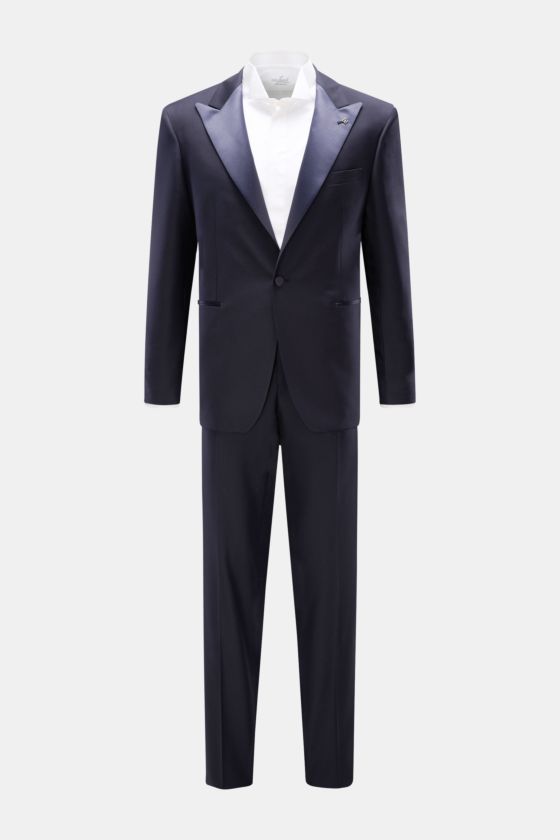 Tagliatore Smoking navy aus reiner Super 110'S Schurwolle, Slim Fit, frontale Perspektive, tailliertes Sakko mit Satin-Spitzrevers und Hose mit satinierter Taille. Tagliatore Smoking navy aus reiner Super 110'S Schurwolle, Slim Fit, frontale Perspektive, tailliertes Sakko mit Satin-Spitzrevers und Hose mit satinierter Taille.
