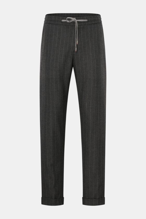 Marco Pescarolo Cashmere Jogpants 'Caracciolo' dunkelgrau gestreift, slim Fit, elastischer Bund mit Tunnelzug, französische Taschen, frontal fotografiert. Marco Pescarolo Cashmere Jogpants 'Caracciolo' dunkelgrau gestreift, slim Fit, elastischer Bund mit Tunnelzug, französische Taschen, frontal fotografiert.