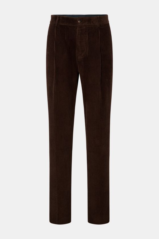 Doppiaa Cordhose 'Aantioco' dunkelbraun aus softem Breitcord, Regular Fit mit geradem Schnitt, Button Fly, Taschen, frontal fotografiert. Doppiaa Cordhose 'Aantioco' dunkelbraun aus softem Breitcord, Regular Fit mit geradem Schnitt, Button Fly, Taschen, frontal fotografiert.