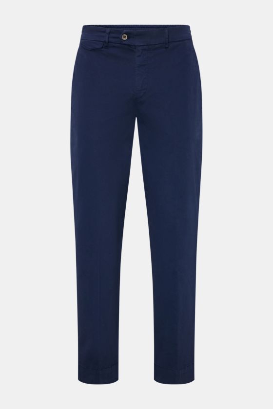 Front view of 04651/ A trip in a bag Cotton trousers 'Flex' navy, modern fit cotton poplin with comfort stretch, tapered, ankle length. Front view of 04651/ A trip in a bag Cotton trousers 'Flex' navy, modern fit cotton poplin with comfort stretch, tapered, ankle length.