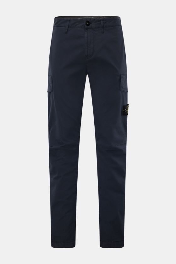 Stone Island Cargohose navy aus weichem Baumwoll-Twill, slim fit mit elastischer Qualität, Cargo- und französischen Taschen, Frontansicht. Stone Island Cargohose navy aus weichem Baumwoll-Twill, slim fit mit elastischer Qualität, Cargo- und französischen Taschen, Frontansicht.