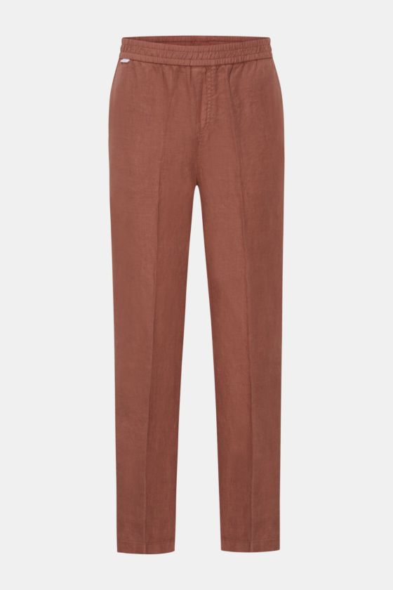 Vorderansicht der rostbraunen 04651/ A trip in a bag Leinen-Jogpants 'Linen Pants' aus reinem Leinen mit elastischem Bund, französischen Taschen, Tapered Fit. Vorderansicht der rostbraunen 04651/ A trip in a bag Leinen-Jogpants 'Linen Pants' aus reinem Leinen mit elastischem Bund, französischen Taschen, Tapered Fit.