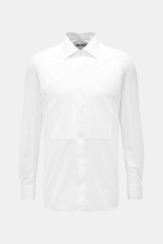 Borrelli Smokinghemd 'Quinto' Kent-Kragen weiß, Slim Fit, reine Baumwolle, plissierte Bib-Front, Umschlagmanschette, verdeckte Knopfleiste, Frontalansicht. Borrelli Smokinghemd 'Quinto' Kent-Kragen weiß, Slim Fit, reine Baumwolle, plissierte Bib-Front, Umschlagmanschette, verdeckte Knopfleiste, Frontalansicht.