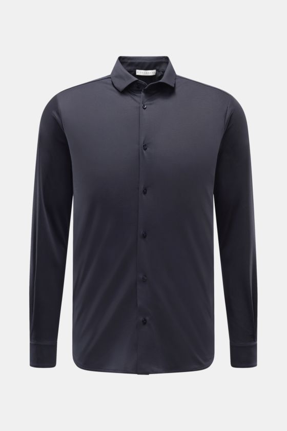 Kiefermann Jersey-Hemd 'Elandorio' Haifisch-Kragen navy, frontale Ansicht, Slim Fit, mercerisierter Baumwolljersey, glatter Griff, französische Knopfleiste. Kiefermann Jersey-Hemd 'Elandorio' Haifisch-Kragen navy, frontale Ansicht, Slim Fit, mercerisierter Baumwolljersey, glatter Griff, französische Knopfleiste.