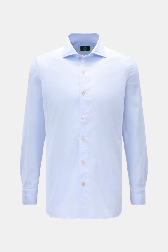 Borrelli Oxford Hemd 'Ettore' Haifisch-Kragen hellblau, Extra Slim Fit, reine Baumwolle, französische Knopfleiste, Sportmanschette, frontale Ansicht. Borrelli Oxford Hemd 'Ettore' Haifisch-Kragen hellblau, Extra Slim Fit, reine Baumwolle, französische Knopfleiste, Sportmanschette, frontale Ansicht.