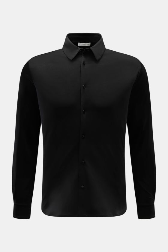 Schwarz frontal fotografiertes Kiefermann Jersey-Hemd 'Pius' Kent-Kragen schwarz aus mercerisierter Baumwolle mit Extra Slim Fit, Glanz, Kent-Kragen. Schwarz frontal fotografiertes Kiefermann Jersey-Hemd 'Pius' Kent-Kragen schwarz aus mercerisierter Baumwolle mit Extra Slim Fit, Glanz, Kent-Kragen.