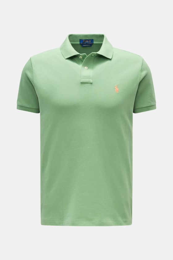 Polo Ralph Lauren Poloshirt mintgrün aus reiner Baumwolle, Slim Fit, mit Polokragen, Zwei-Knopf-Leiste, Logo-Stitching, elastischen Ärmelbündchen, frontal fotografiert. Polo Ralph Lauren Poloshirt mintgrün aus reiner Baumwolle, Slim Fit, mit Polokragen, Zwei-Knopf-Leiste, Logo-Stitching, elastischen Ärmelbündchen, frontal fotografiert.