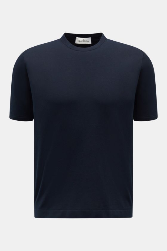 Della Ciana T-Shirt navy, frontale Nahaufnahme, modernes Essential mit Rundhalsausschnitt, Regular Fit, reine Baumwolle, weicher Griff, cleanes Design. Della Ciana T-Shirt navy, frontale Nahaufnahme, modernes Essential mit Rundhalsausschnitt, Regular Fit, reine Baumwolle, weicher Griff, cleanes Design.