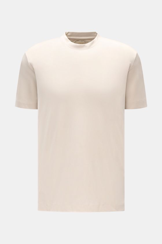 Aurélien Rundhals-T-Shirt sand, Frontansicht, Slim Fit, Jersey aus ägyptischer Baumwolle, weicher Griff, Rundhalsausschnitt, kurze Saumschlitze, dezentes Logo-Stitching hinten. Aurélien Rundhals-T-Shirt sand, Frontansicht, Slim Fit, Jersey aus ägyptischer Baumwolle, weicher Griff, Rundhalsausschnitt, kurze Saumschlitze, dezentes Logo-Stitching hinten.