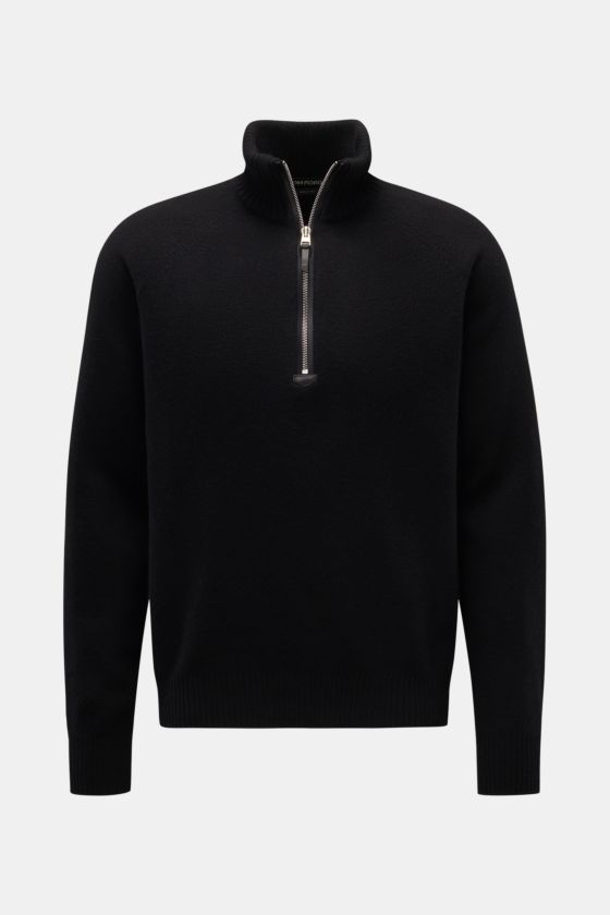 Tom Ford Troyer schwarz im Frontansicht, Mix aus Wolle und Cashmere, sehr weicher Griff, feines Strickbild, Regular Fit, Troyer-Kragen mit Zipper, Raglanärmel, flexible Rippbündchen. Tom Ford Troyer schwarz im Frontansicht, Mix aus Wolle und Cashmere, sehr weicher Griff, feines Strickbild, Regular Fit, Troyer-Kragen mit Zipper, Raglanärmel, flexible Rippbündchen.