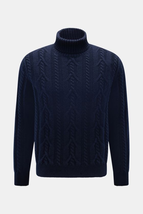 Fedeli Cashmere Rollkragenpullover 'Moena' navy, frontal fotografiert, mit grobem Zopfstrickmuster, Slim Fit, anliegendem Rollkragen und Rippbündchen aus reinem, weichem Cashmere. Fedeli Cashmere Rollkragenpullover 'Moena' navy, frontal fotografiert, mit grobem Zopfstrickmuster, Slim Fit, anliegendem Rollkragen und Rippbündchen aus reinem, weichem Cashmere.