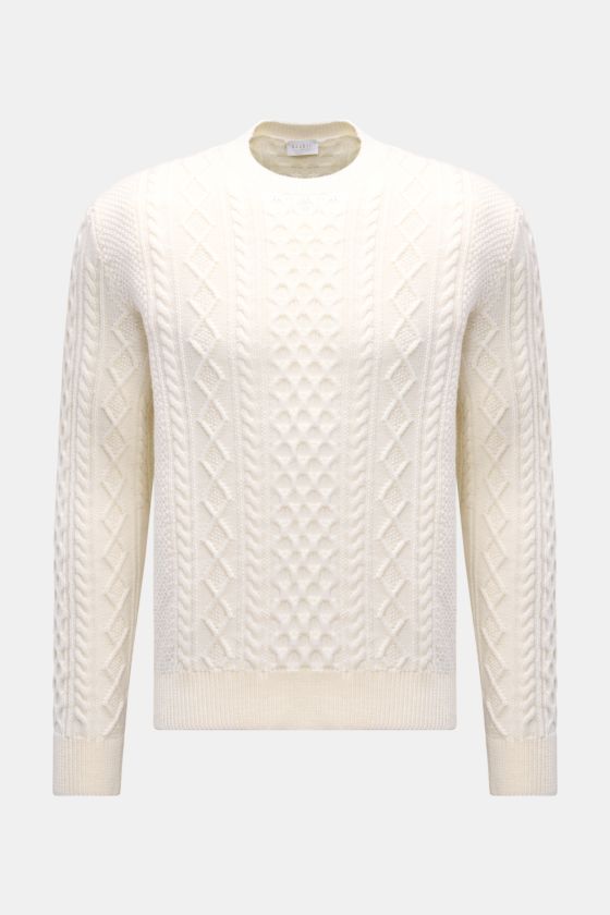 04651/ A trip in a bag Rundhalspullover 'Foggy Cable Crew' creme, frontal, klassischer Zopfstrick, reine Wolle, weicher Griff, Regular Fit, Rundhalsausschnitt, Rippbündchen, voluminöses Strickbild, Vintage-Look. 04651/ A trip in a bag Rundhalspullover 'Foggy Cable Crew' creme, frontal, klassischer Zopfstrick, reine Wolle, weicher Griff, Regular Fit, Rundhalsausschnitt, Rippbündchen, voluminöses Strickbild, Vintage-Look.