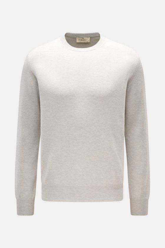 Bruno Manetti Cashmere Rundhalspullover hellgrau meliert, von vorne, Regular Fit, weicher Griff, feines Strickbild, Rundhalsausschnitt, Rippbündchen, reiner Cashmere. Bruno Manetti Cashmere Rundhalspullover hellgrau meliert, von vorne, Regular Fit, weicher Griff, feines Strickbild, Rundhalsausschnitt, Rippbündchen, reiner Cashmere.