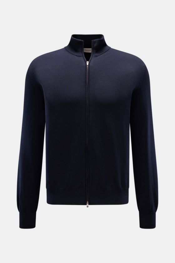 Agnona Strickjacke navy, Slim Fit, aus weicher reiner Wolle, mit Zwei-Wege-Reißverschluss, hohem Kragen, Rippbündchen, frontal fotografiert. Agnona Strickjacke navy, Slim Fit, aus weicher reiner Wolle, mit Zwei-Wege-Reißverschluss, hohem Kragen, Rippbündchen, frontal fotografiert.