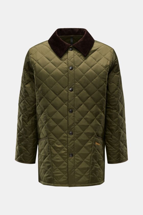 Barbour Steppjacke 'Liddesdale Quilt' oliv, frontal fotografiert, mit Cord-Kragen, Druckknopfleiste, Hüfttaschen, leichter Wattierung, Regular Fit. Barbour Steppjacke 'Liddesdale Quilt' oliv, frontal fotografiert, mit Cord-Kragen, Druckknopfleiste, Hüfttaschen, leichter Wattierung, Regular Fit.