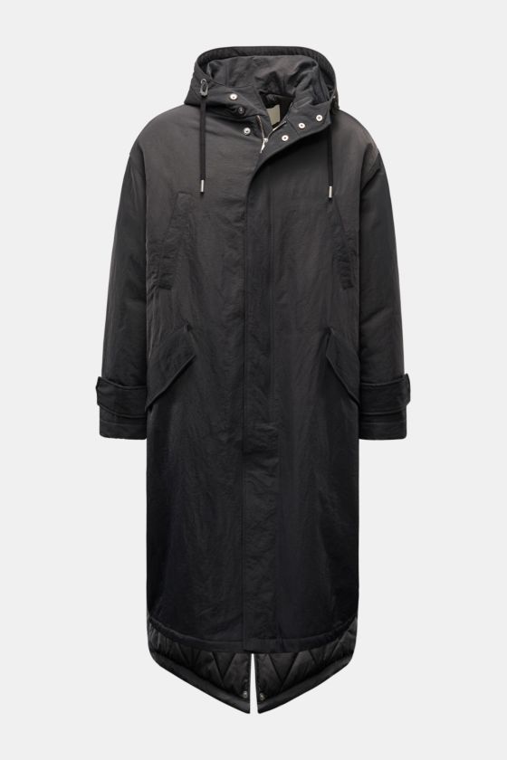 Anthrazitfarbener Ami Paris Parka, frontale Aufnahme, oversized Fit, wasserabweisender Crinkle-Serge, Kapuze mit Tunnelzug, Fishtail, zwei-Wege-Reißverschluss. Anthrazitfarbener Ami Paris Parka, frontale Aufnahme, oversized Fit, wasserabweisender Crinkle-Serge, Kapuze mit Tunnelzug, Fishtail, zwei-Wege-Reißverschluss.