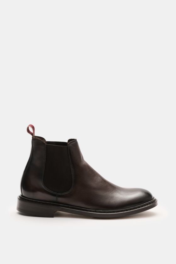 Sturlini Chelsea Boot 'Bufalo' dunkelbraun, seitliche Ansicht, edles Glattleder, elastische Einsätze, profilierte Gummisohle, Lederfutter, schmal zulaufend. Sturlini Chelsea Boot 'Bufalo' dunkelbraun, seitliche Ansicht, edles Glattleder, elastische Einsätze, profilierte Gummisohle, Lederfutter, schmal zulaufend.
