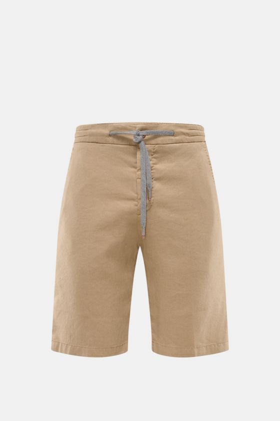 Marco Pescarolo Bermudas 'Cenito' beige aus elastischem Leinen-Lyocell-Mix, frontale Ansicht mit Tunnelzug, Reißverschluss und Taschen. Marco Pescarolo Bermudas 'Cenito' beige aus elastischem Leinen-Lyocell-Mix, frontale Ansicht mit Tunnelzug, Reißverschluss und Taschen.