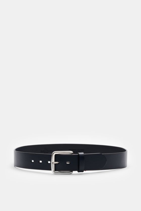 Fausto Colato Gürtel dark navy aus feinem Glattleder mit Messing-Dornschließe, ca. 4 cm breit, frontal fotografiert. Fausto Colato Gürtel dark navy aus feinem Glattleder mit Messing-Dornschließe, ca. 4 cm breit, frontal fotografiert.