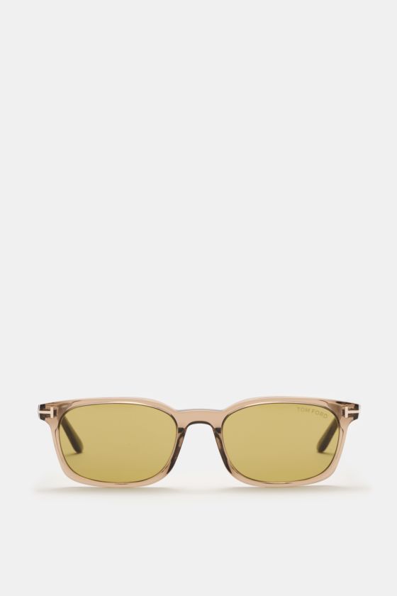 Tom Ford Sonnenbrille 'Miles' graubraun, schmale eckige Form mit gleichmäßig getönten Kunststoffgläsern, Frontansicht, UV-Schutz Filterkategorie 3. Tom Ford Sonnenbrille 'Miles' graubraun, schmale eckige Form mit gleichmäßig getönten Kunststoffgläsern, Frontansicht, UV-Schutz Filterkategorie 3.