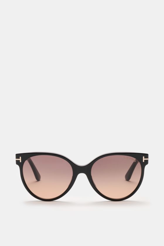 Tom Ford Sonnenbrille 'Tallulah' schwarz/braun im klassischen Papillon-Stil, frontale Ansicht mit Verlaufsgläsern aus Kunststoff. Tom Ford Sonnenbrille 'Tallulah' schwarz/braun im klassischen Papillon-Stil, frontale Ansicht mit Verlaufsgläsern aus Kunststoff.